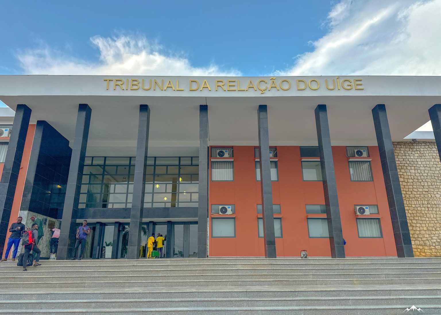 CICLO DE PALESTRAS SOBRE JUSTIÇA HUMANIZADA MARCA ANIVERSÁRIO DO TRIBUNAL DA RELAÇÃO DO UÍGE