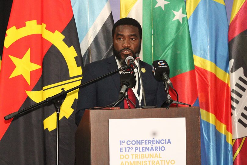 JUIZ ANGOLANO ELEITO PRESIDENTE DO TRIBUNAL ADMINISTRATIVO DA SADC